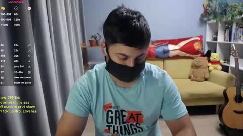 Snapshot of sexxxdickbig chatting on July 3, 7:09 pm Tommy online show from July 3, 7:09 pm