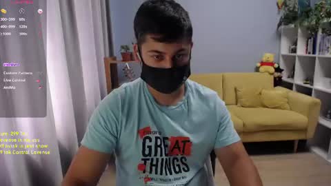 Snapshot of sexxxdickbig chatting on July 9, 7:01 am Tommy online show from July 9, 7:01 am