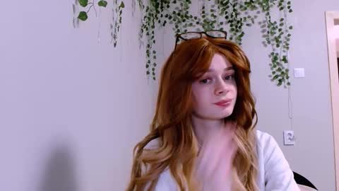 Snapshot of sexxxyalice chatting on February 15, 3:20 pm Alice 3 online show from February 15, 3:20 pm