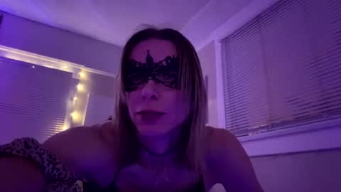 Snapshot of sexxxyzee chatting on July 30, 6:56 am Jenna online show from July 30, 6:56 am