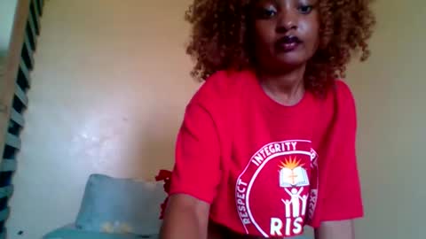 sexxy_daisyy online show from February 11, 9:14 am