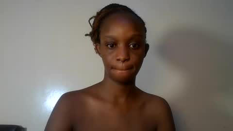 Snapshot of sexxy_divva chatting on May 29, 9:29 am sexxy_divva online show from May 29, 9:29 am