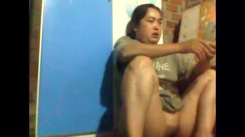 sexxy_love2k online show from October 10, 2:21 am