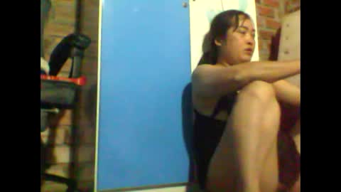 sexxy_love2k online show from October 16, 2:45 am