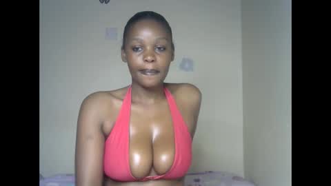 Snapshot of sexxy_savage chatting on June 9, 9:48 pm sexxy_savage online show from June 9, 9:48 pm