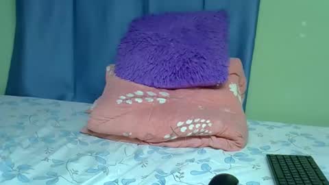 African Queen online show from March 7, 1:13 am