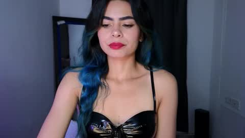  Angie   online show from November 28, 10:51 am