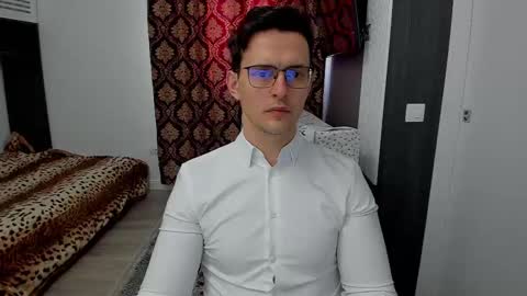 Sexxymuscles4U online show from March 12, 8:08 am