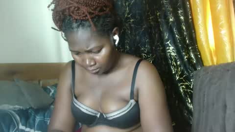 sexxypritty online show from March 12, 6:41 am