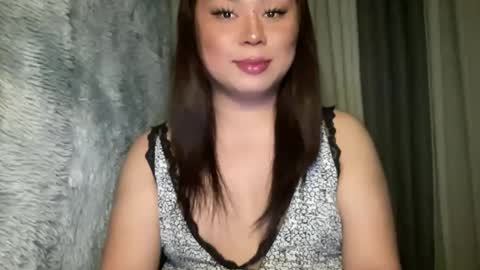 Snapshot of sexy_and_iknewit chatting on April 12, 10:31 am BREANNA online show from April 12, 10:31 am
