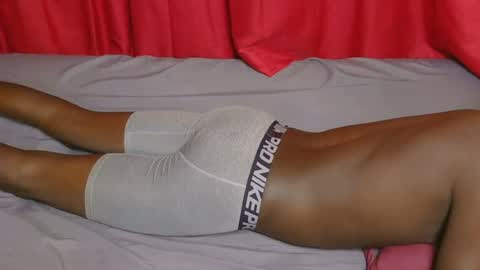 Snapshot of sexy_buddyz55 chatting on July 30, 6:29 pm Suudi online show from July 30, 6:29 pm