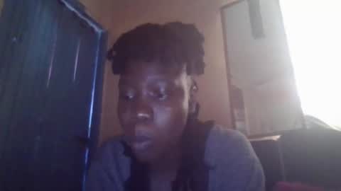 sexy_butty01 online show from April 13, 5:02 am