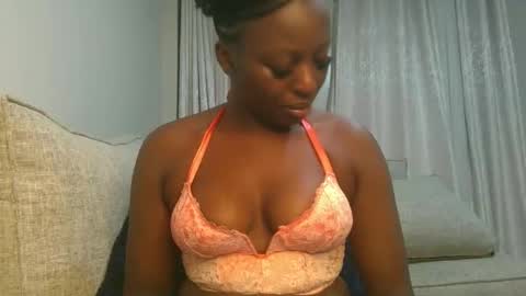 Snapshot of sexy_candia chatting on June 7, 8:01 pm Stacy online show from June 7, 8:01 pm