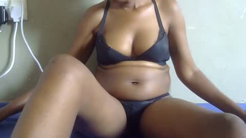 Snapshot of sexy_claude96 chatting on January 26, 10:12 am sexy_claude96 online show from January 26, 10:12 am