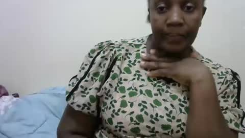 Sweet Dee online show from May 25, 5:24 am