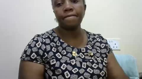 Sweet Dee online show from May 28, 5:27 am