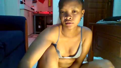 sexy_dianaa online show from May 12, 8:39 pm