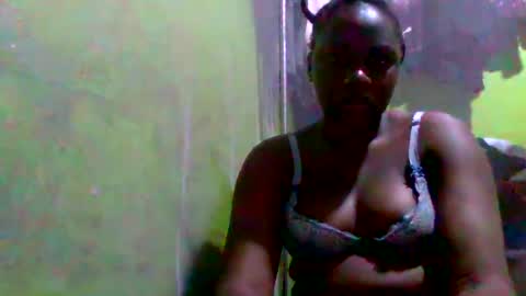 Snapshot of sexy_divah23 chatting on February 4, 6:25 pm sexy_divah23 online show from February 4, 6:25 pm