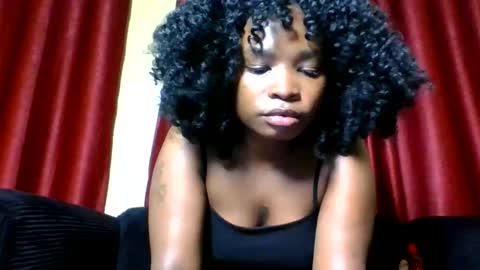 Snapshot of sexy_ebony_princess chatting on April 15, 8:54 am Trina online show from April 15, 8:54 am