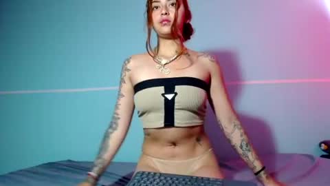 Snapshot of sexy_foxx_ chatting on June 27, 8:14 pm Antonella online show from June 27, 8:14 pm