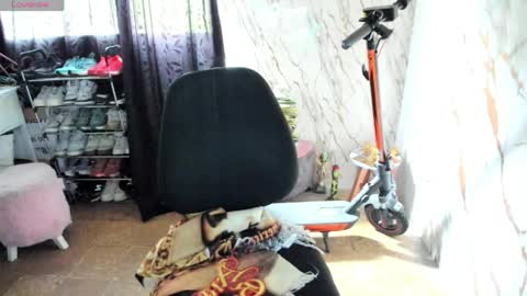 Snapshot of sexy_gata chatting on April 4, 4:26 pm sexy_gata online show from April 4, 4:26 pm
