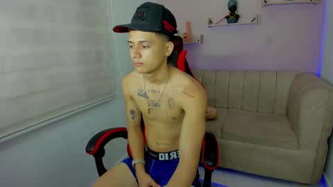 Snapshot of sexy_girl__777 chatting on February 14, 12:36 pm sexy_girl__777 online show from February 14, 12:36 pm