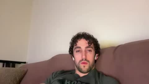 Snapshot of sexy_guy_8 chatting on December 4, 5:49 am sexy_guy_8 online show from December 4, 5:49 am