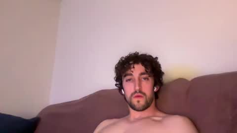 Snapshot of sexy_guy_8 chatting on January 24, 3:32 am sexy_guy_8 online show from January 24, 3:32 am