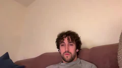 Snapshot of sexy_guy_8 chatting on January 25, 5:07 am sexy_guy_8 online show from January 25, 5:07 am