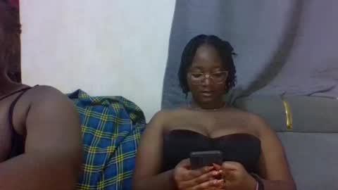 Snapshot of sexy_helle chatting on September 26, 1:15 pm sexy_helle online show from September 26, 1:15 pm