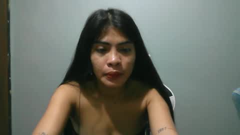 Snapshot of sexy_hot_pussie chatting on February 22, 2:06 am just call me sofia online show from February 22, 2:06 am