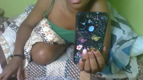 Snapshot of sexy_jem chatting on November 6, 10:49 am Jemy online show from November 6, 10:49 am