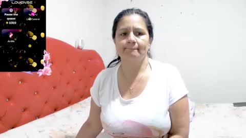 Jhoan online show from March 29, 1:00 pm