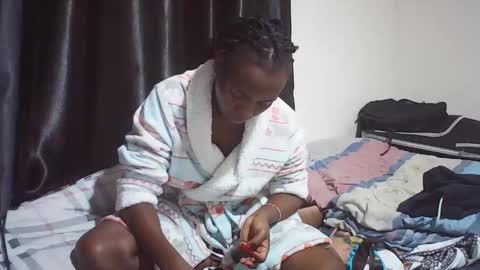 sexy_june20 online show from April 3, 1:42 pm