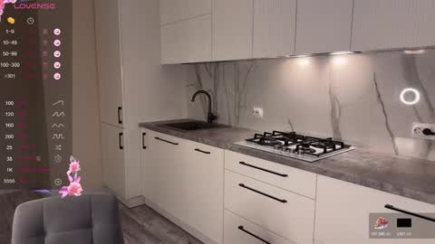 Snapshot of sexy_katze chatting on October 22, 10:31 pm Kate online show from October 22, 10:31 pm