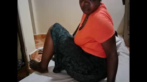sexy_lunah online show from May 9, 4:50 am