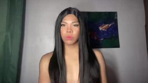 Nicole online show from May 17, 1:47 am