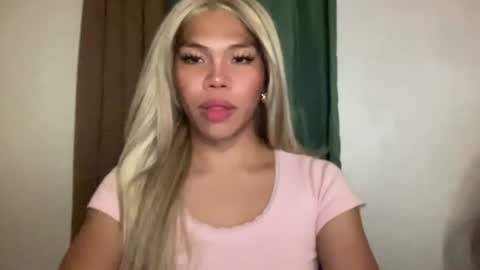 Nicole online show from May 31, 3:52 pm