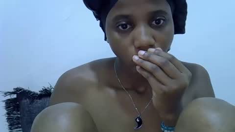 sexy_mayah64 online show from May 19, 2:18 am
