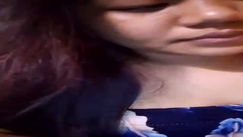 Snapshot of sexy_mommy18xxx chatting on August 2, 3:05 am sexy_mommy18xxx online show from August 2, 3:05 am