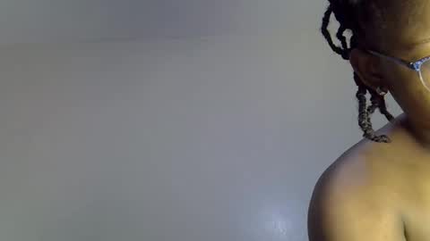 Snapshot of sexy_natallie chatting on April 21, 7:14 am natallie online show from April 21, 7:14 am