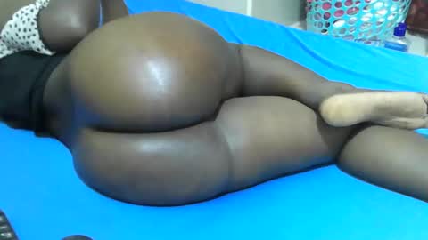 Snapshot of sexy_quincy1 chatting on December 20, 4:14 pm Sexy Quincy online show from December 20, 4:14 pm