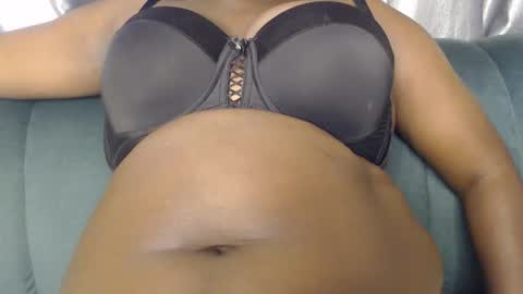 Snapshot of sexy_serena_ chatting on January 5, 2:08 pm sexy_serena_ online show from January 5, 2:08 pm