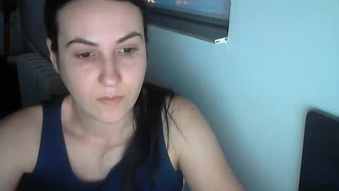 Snapshot of sexy_slimm25 chatting on February 22, 9:59 pm Slimm online show from February 22, 9:59 pm