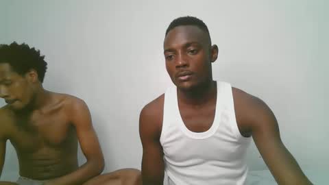 Snapshot of sexy_troy88 chatting on May 13, 6:49 pm Cedric cj online show from May 13, 6:49 pm