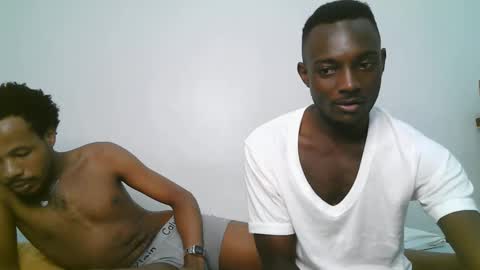 Snapshot of sexy_troy88 chatting on May 26, 1:18 pm Cedric cj online show from May 26, 1:18 pm