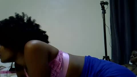 Snapshot of sexy_vero01 chatting on June 19, 1:21 am sexy_vero01 online show from June 19, 1:21 am