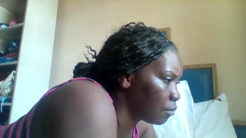 Snapshot of sexy_vivy1 chatting on October 27, 8:18 am sexy_vivy1 online show from October 27, 8:18 am