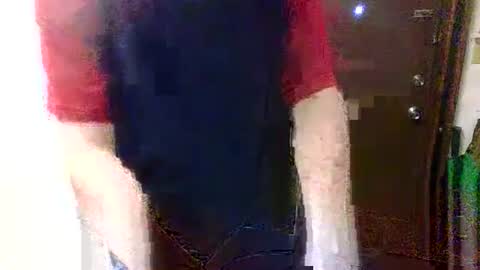 Snapshot of sexy_white_daddy chatting on April 28, 1:04 am Daddy online show from April 28, 1:04 am