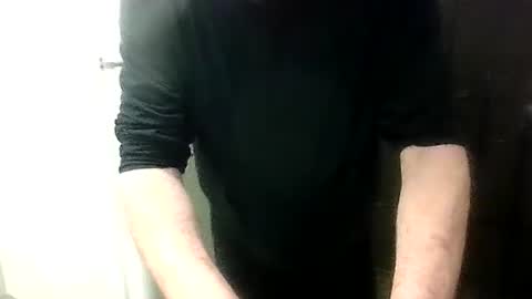 Snapshot of sexy_white_daddy chatting on May 2, 1:21 am Daddy online show from May 2, 1:21 am